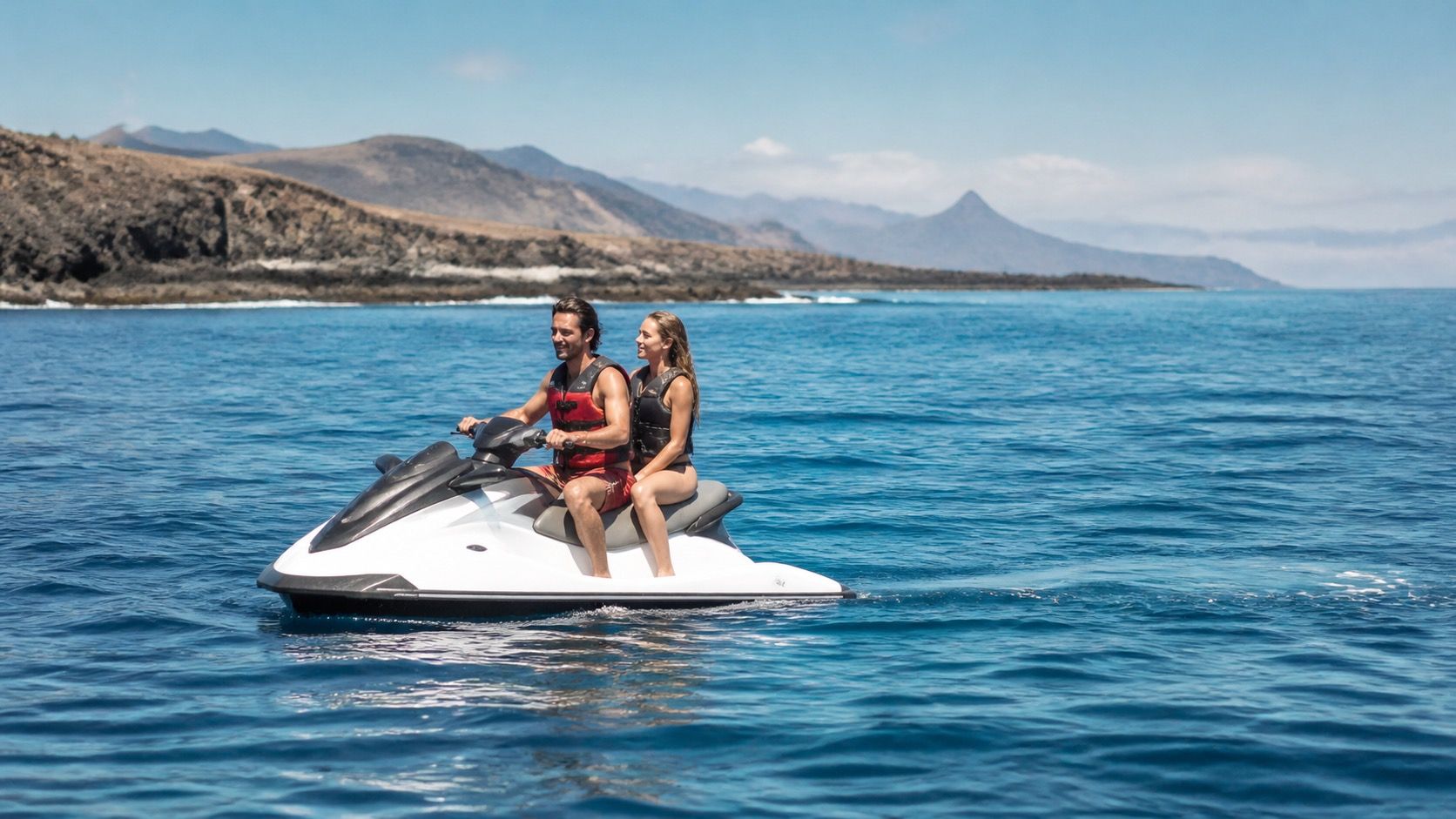 Moto de agua en pareja o individual: qué opción encaja mejor en Tenerife