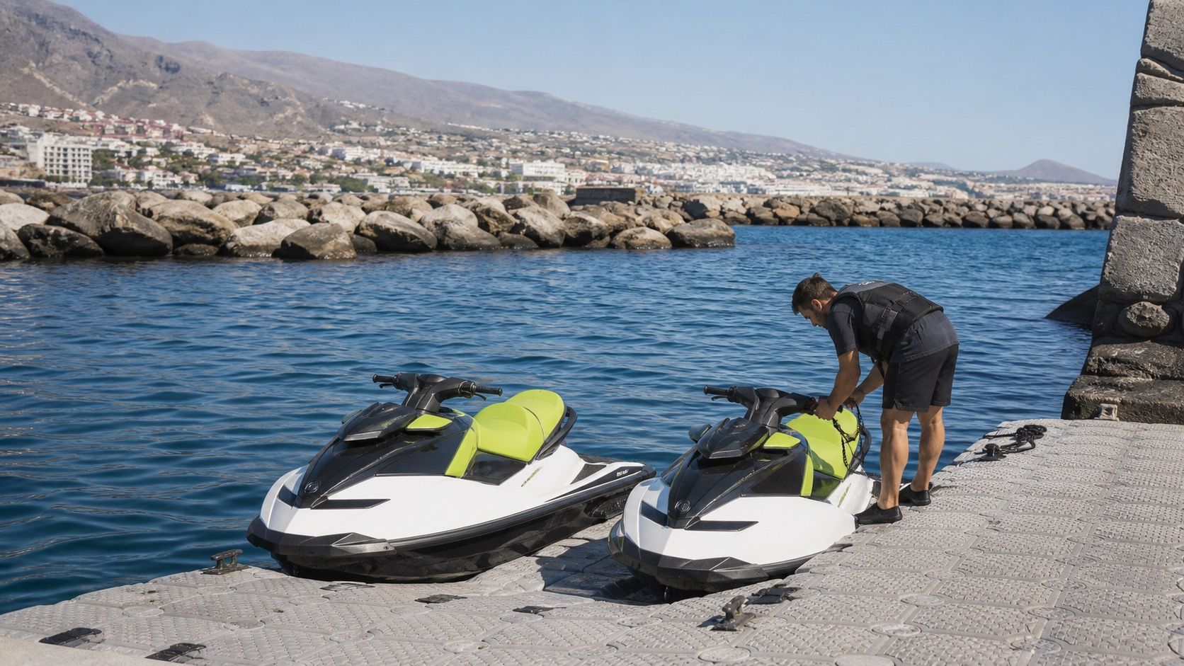 Motos de agua en Costa Adeje: cómo elegir zona y horario